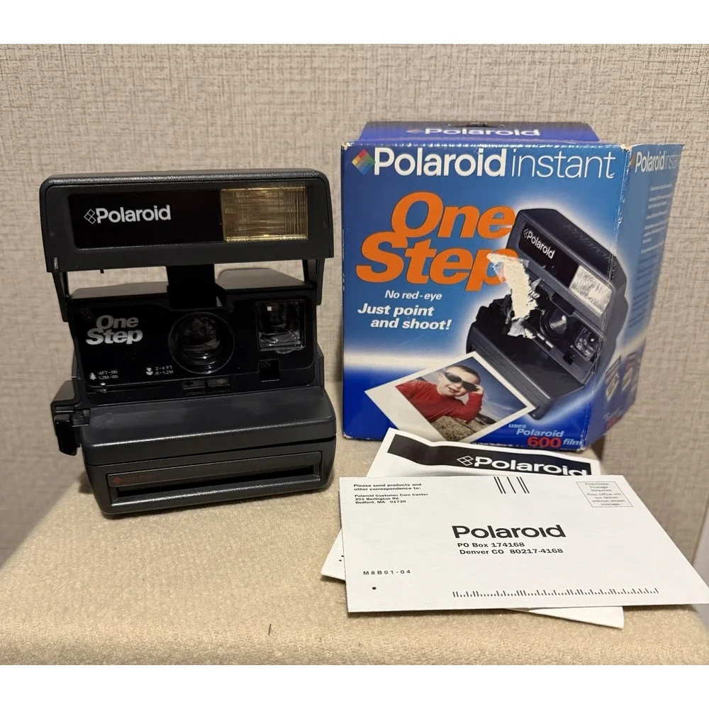 Vintage Polaroid OneStep 600 Instant Camera – Original Box & Paperwork